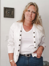 Load image into Gallery viewer, TORRID WHITE JACKET WITH BRASS BUTTONS SIZE 18/20