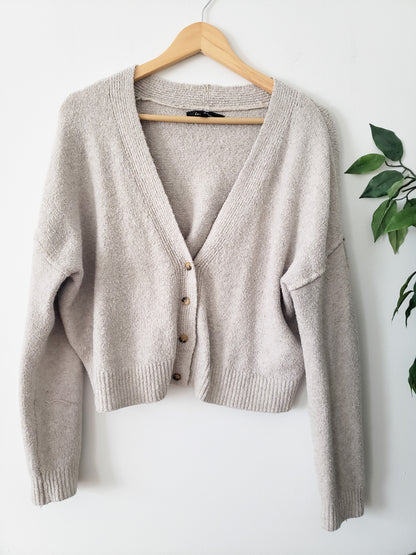 LOVE TREE BEIGE/GRAY CROPPED CARDIGAN SIZE LARGE