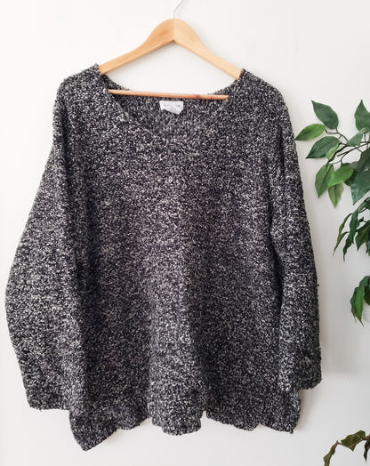 AVENUE GRAY AND BLACK HEATHERED SWEATER SIZE 2X