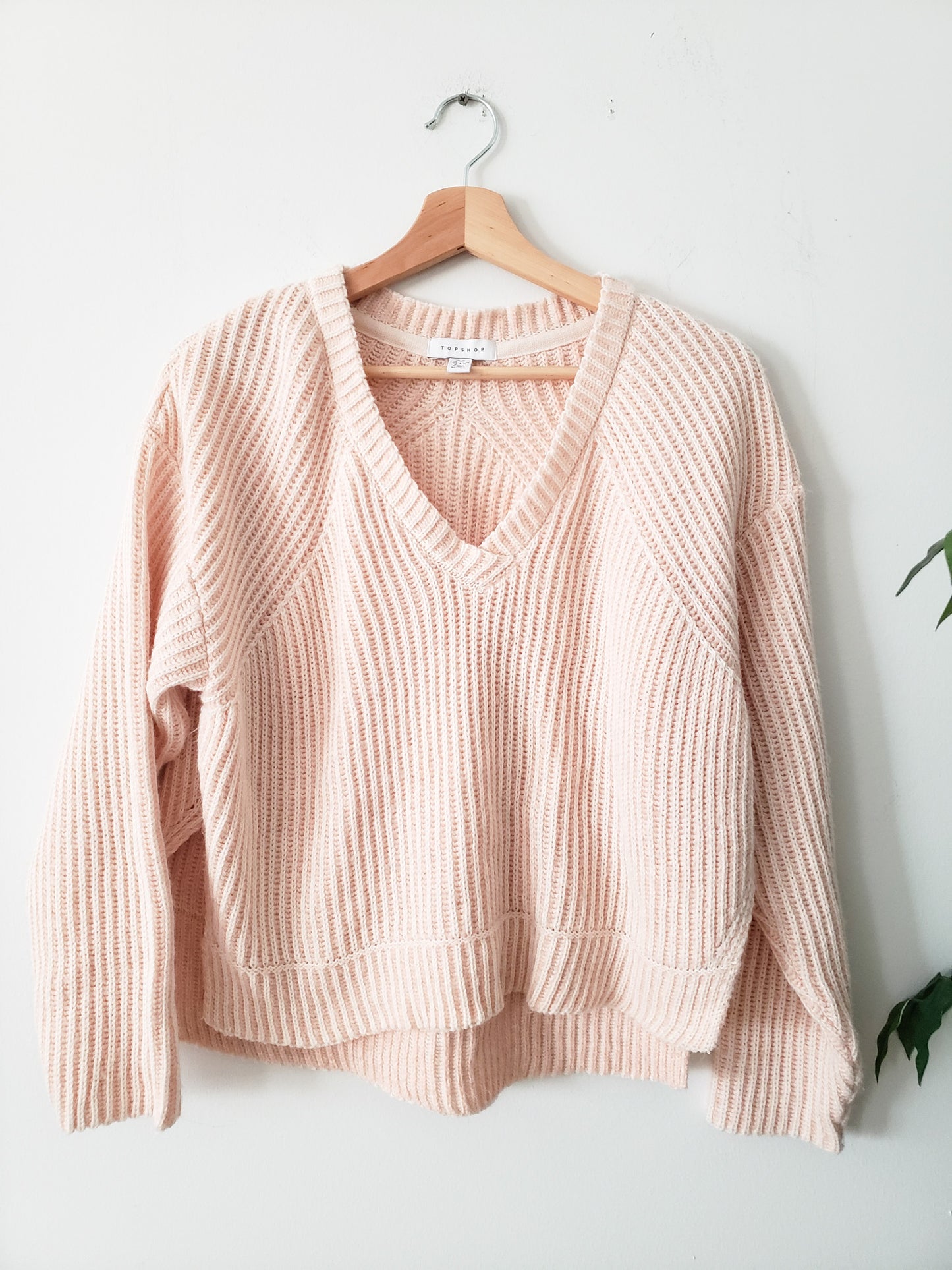 TOPSHOP PINK AND WHITE STRIPE CROPPED SWEATER SIZE MEDIUM