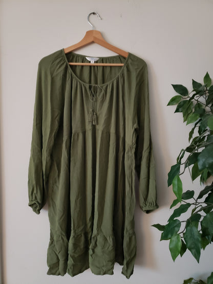 TIME AND TRUE GREEN DRESS SIZE XL